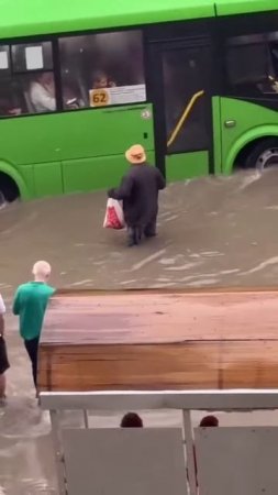 Тюмень превратилась в Венецию после ливневого дождя (1)