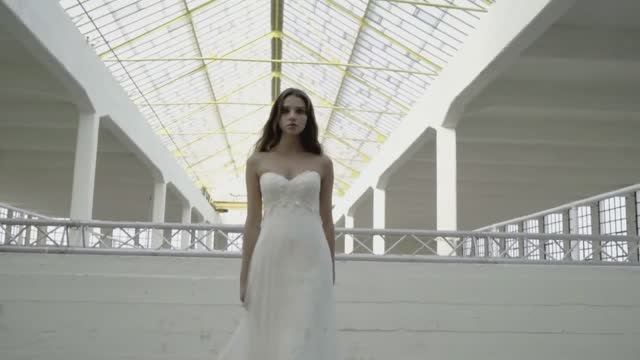 Alone смотреть онлайн