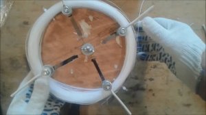 Разматыватель для лески с  безкатушечной намоткой.