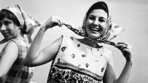Этой песне уже более 70 лет, но она трогает за душу и сейчас! Три года ты мне снилась...