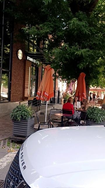 Уютный дворик для фотосессии, проезд Аэропорта, 8с17, Москва. 05.07.2025 (15:17). Чапаевский переул