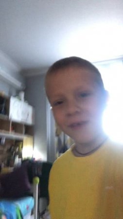 Видео как я рассказываю самый плохой стих