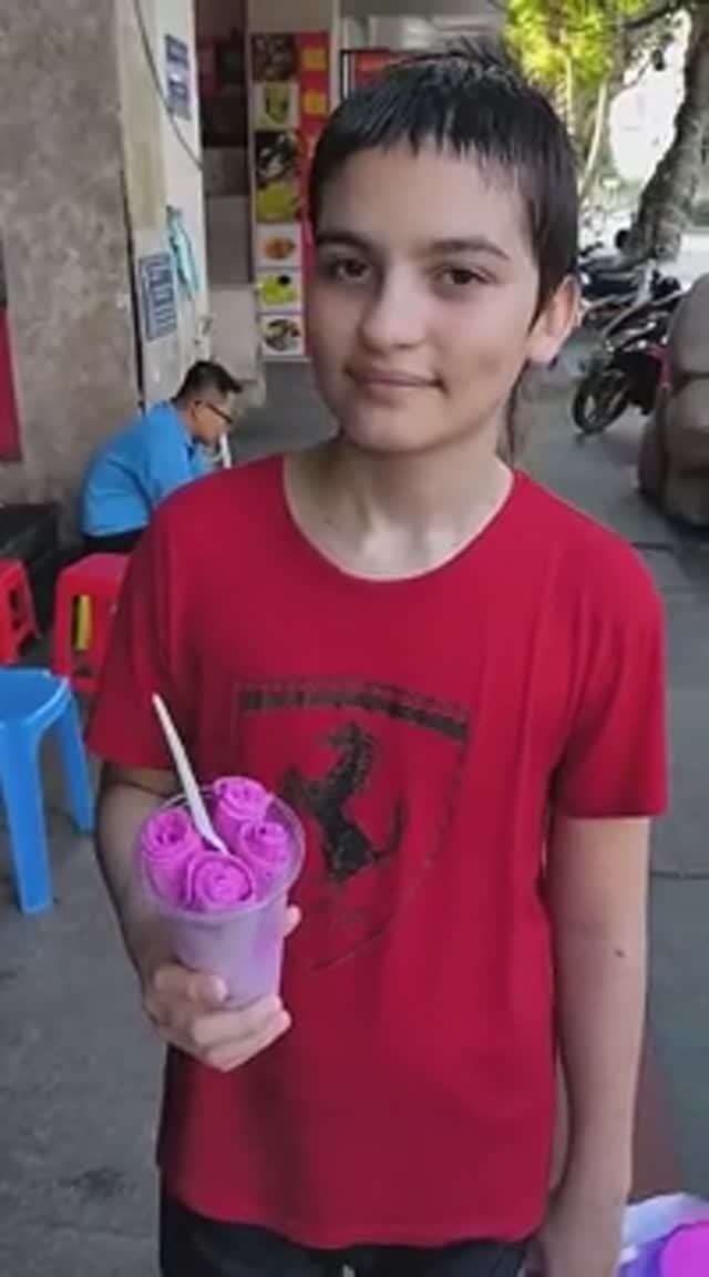 Как делают мороженое во Вьетнаме и сколько стоит. Вьетнам за 72 тысячи рублей. @tutsi-dieti смотреть онлайн