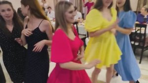 ВЫПУСКНОЙ ТАНЦЫ С ПАНДОЙ