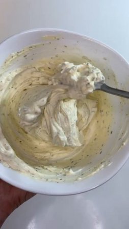 Закуска со шпротами 😋