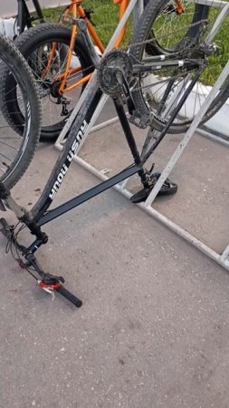 Что Это? Новый Вид Парковки?
