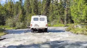 Горная река вместо дороги: экстремальное путешествие на УАЗе по Алтаю 🚙🌊