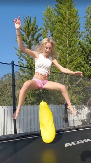 006. Trying to NOT land on the balloon