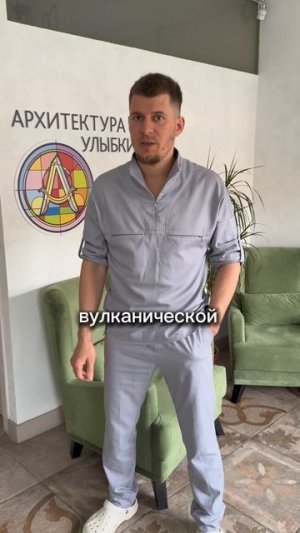 Хотите узнать, какой путь прошли зубные коронки от их создания до современности? 
Рассказываем!
