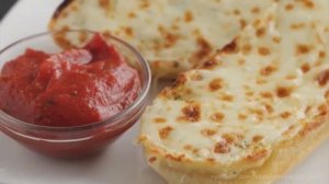 Простой рецепт сырно-чесночный хлеб
