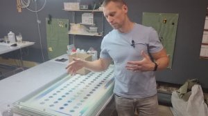 Объемные наклейки на голографической пленке