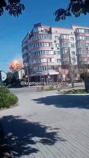 🛩️💥Новые кадры удара по зданию ТЦК в Кременчуге…