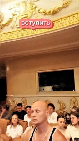 а что происходит вообще а.