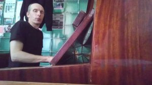 Максим Токарев -Под трек 1 и под трек 2 (музыка и слова Максима Токарева).