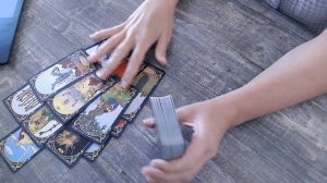 Кому вы как кость в горле? таро прогноз