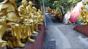 Монасты́рь Десяти́ ты́сяч Бу́дд