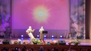 "Тёмно - вишнёвая шаль" поёт мастер сцены Алёна Ларькина, гитара Юлия Комиссарова! Юбилейный вечер