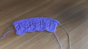 Оформление на низ вязанного изделия или как самостоятельный узор спицами