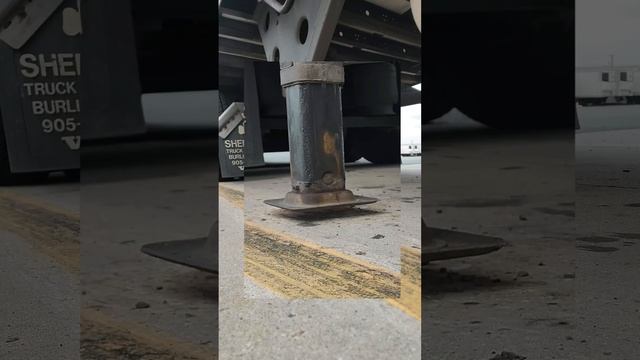 Вот зачем в трейлере нужно делать отступ на два пальца.