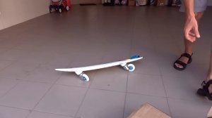 Мистер Макс Макс делает Полицейские развороты на машинке Razor Power Rider 360 и Папа на скейте Разо