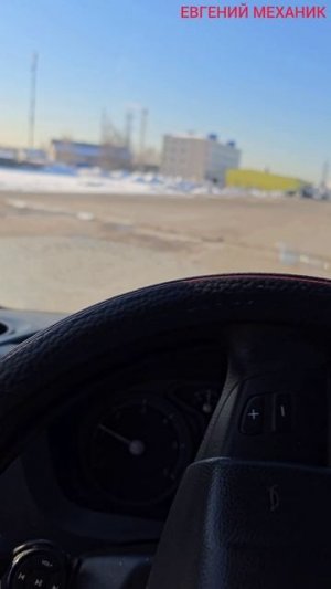 Как проезжать лежащие полицейские #дорога #движение #препятствие