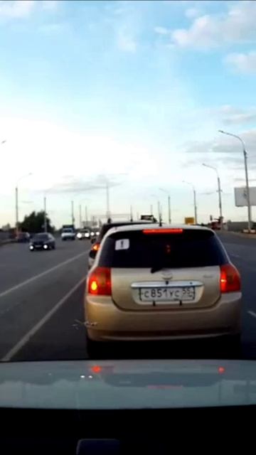 Это видео пригодится девушки с Тойоты