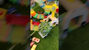 Видео про машинки гибкий трек