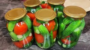 ПРОСТО ЗАЛИВАЮ КИПЯТКОМ. Закрываю по 50 банок! Невероятно вкусный рецепт с ПОМИДОРАМИ и огурцами