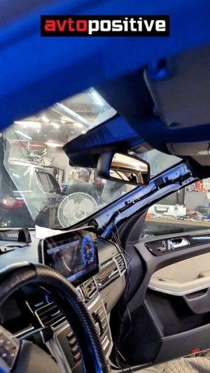 Установка видеорегистратора и подсветки салона #Parafar PFvcl18rt2 в #Mercedes #GL