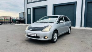 Toyota Wish, 2005 год