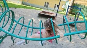 "Опасная" гусеница)