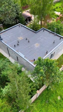 Построенный 1-эт дом 151м2 с плоской кровлей, построенный по технологии Техноблок