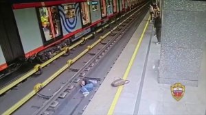 ‼️Женщина поссорилась со своим знакомым и столкнула его со станции БКЛ метро «Кунцевская»‼️