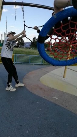 Семён чуть не улетел в космос на супермашине.