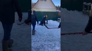 Дворовый хоккей