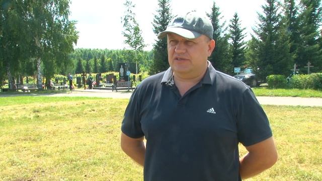 Уборка территорий 9 кладбищ в Бийске производится минимальными трудовыми ресурсами