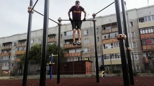 Подъём с переворотом 8раз и 2подтягивания 5Июля