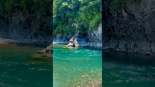 Вода горной реки