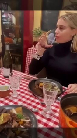 Чуть не спалилась, подумаешь😁👌