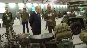 Президенту Владимиру Путину рассказали о работе эвакуационных групп, Москва, 6 июля 2025 года