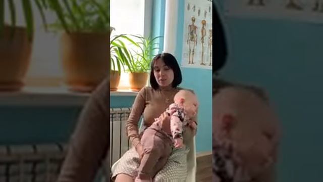 Пупочная грыжа и частые срыгивания