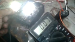 Питание светодиодов через гасящий конденсатор.