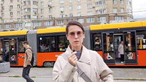 Прокатились на новом длинном трамвае и для сравнения на старом
