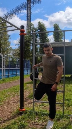 Растяжка передней стороны бедра