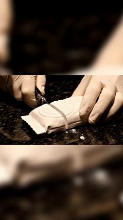 Разрезал печенье OREO – такого внутри не ожидал! 😳  АСМР