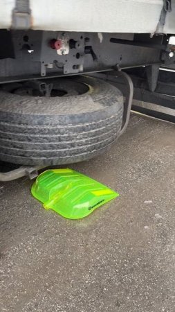 Лопата для уборки снега