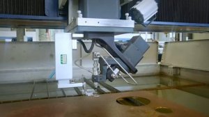 Станок гидроабразивной резки HEAD4020BA-5AC с автоматической регулировкой высоты
