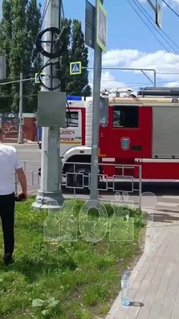 Два человека серьезно пострадали в результате ДТП на пересечении улиц Солнечная и Хользунова.
