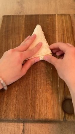 Конвертики с творогом и сыром в лаваше  #рек #лавашсначинкой