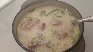 Брнзи апур - рисовый суп с желтком
